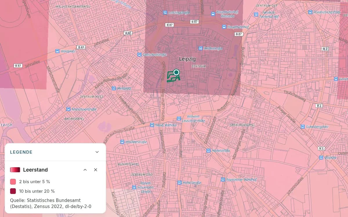 Leipziger Zentrum mit rosa bis dunkelroten Rasterfeldern zum Wohnungsleerstand und einer markierten Stelle in der Innenstadt. Die Legende unterscheidet Anteile leerer Wohnungen von 2 bis unter 5 % und 10 bis unter 20 %.