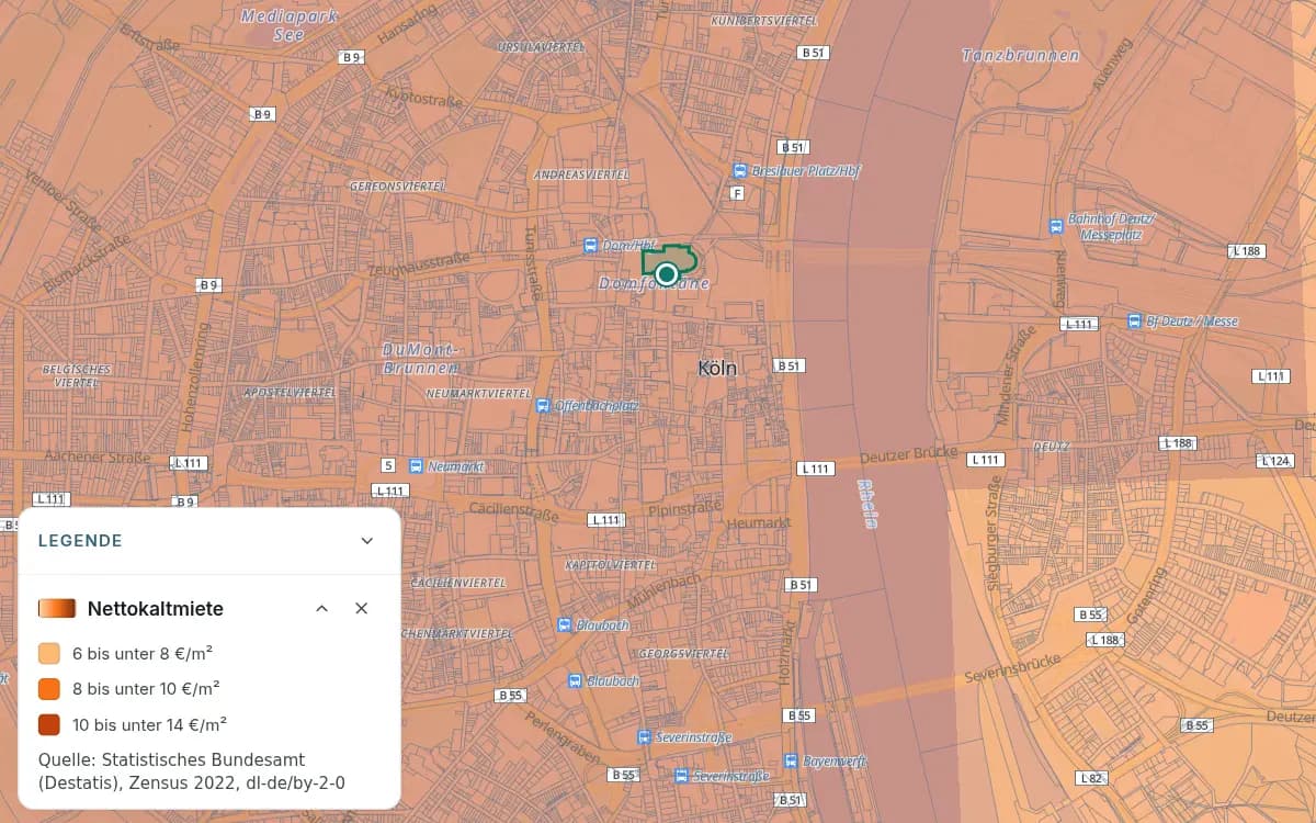 Kölner Altstadt mit orangefarbenen Rasterfeldern der Nettokaltmiete und einer Markierung am Dom. Die Legende zeigt die Mietstufen 6 bis unter 8, 8 bis unter 10 und 10 bis unter 14 €/m².